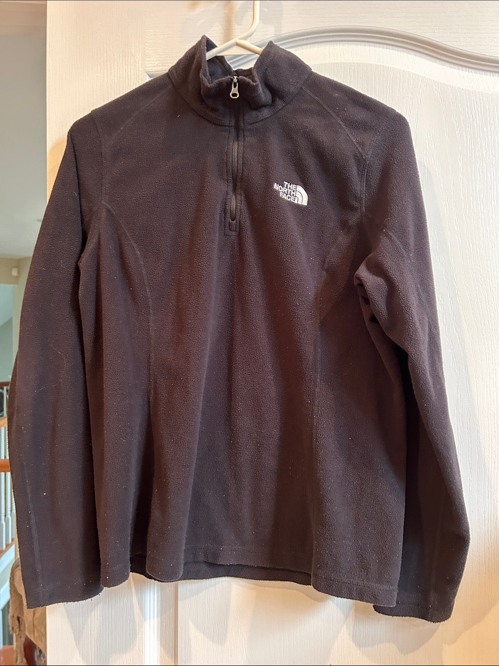 The North Face Men's Black Half-Zip Fleece Pullover